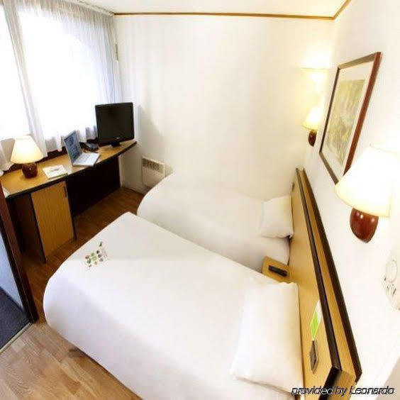 Hotel Campanile Nantes Saint-Sébastien-Sur-Loire Esterno foto