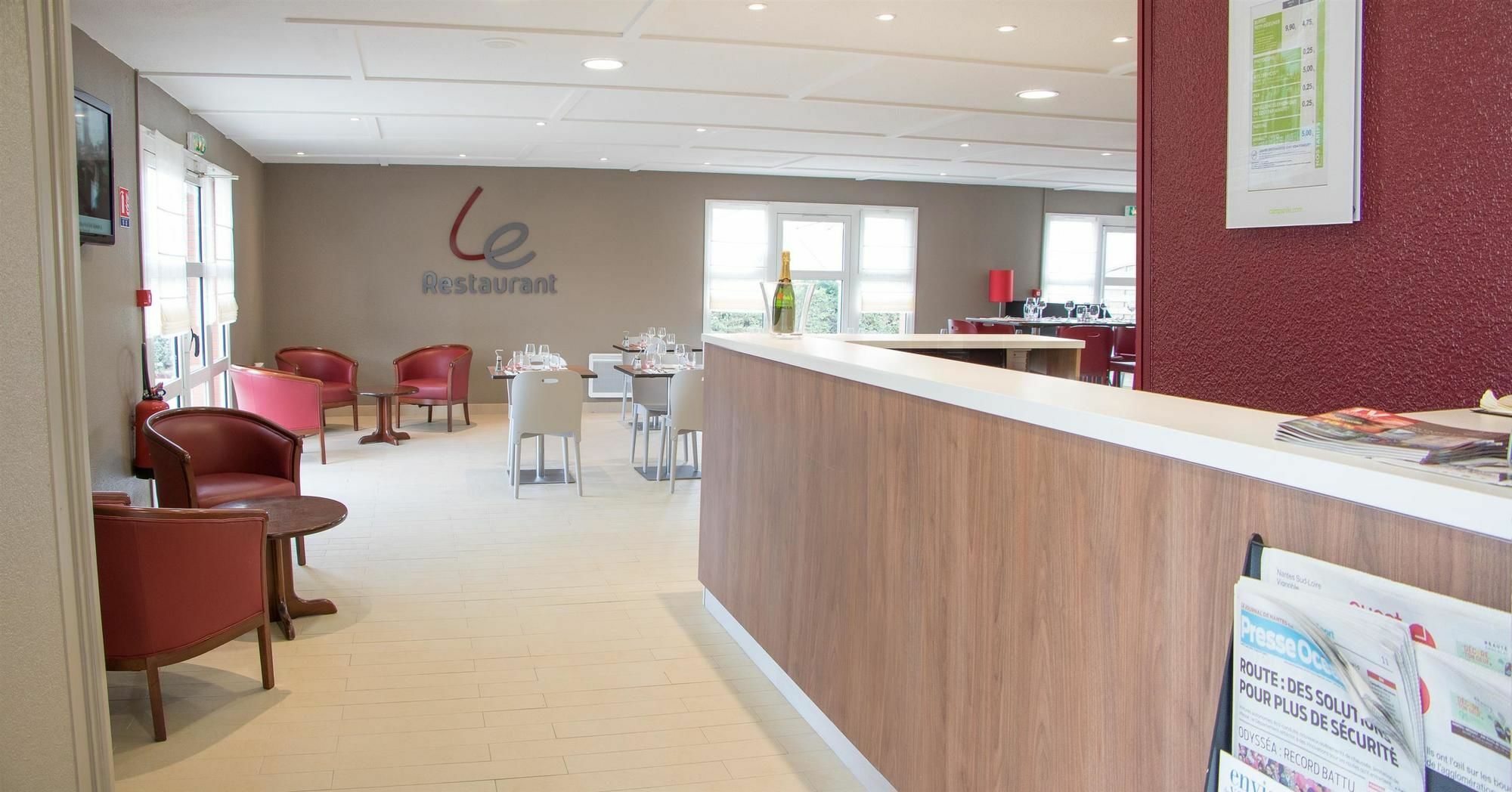Hotel Campanile Nantes Saint-Sébastien-Sur-Loire Esterno foto