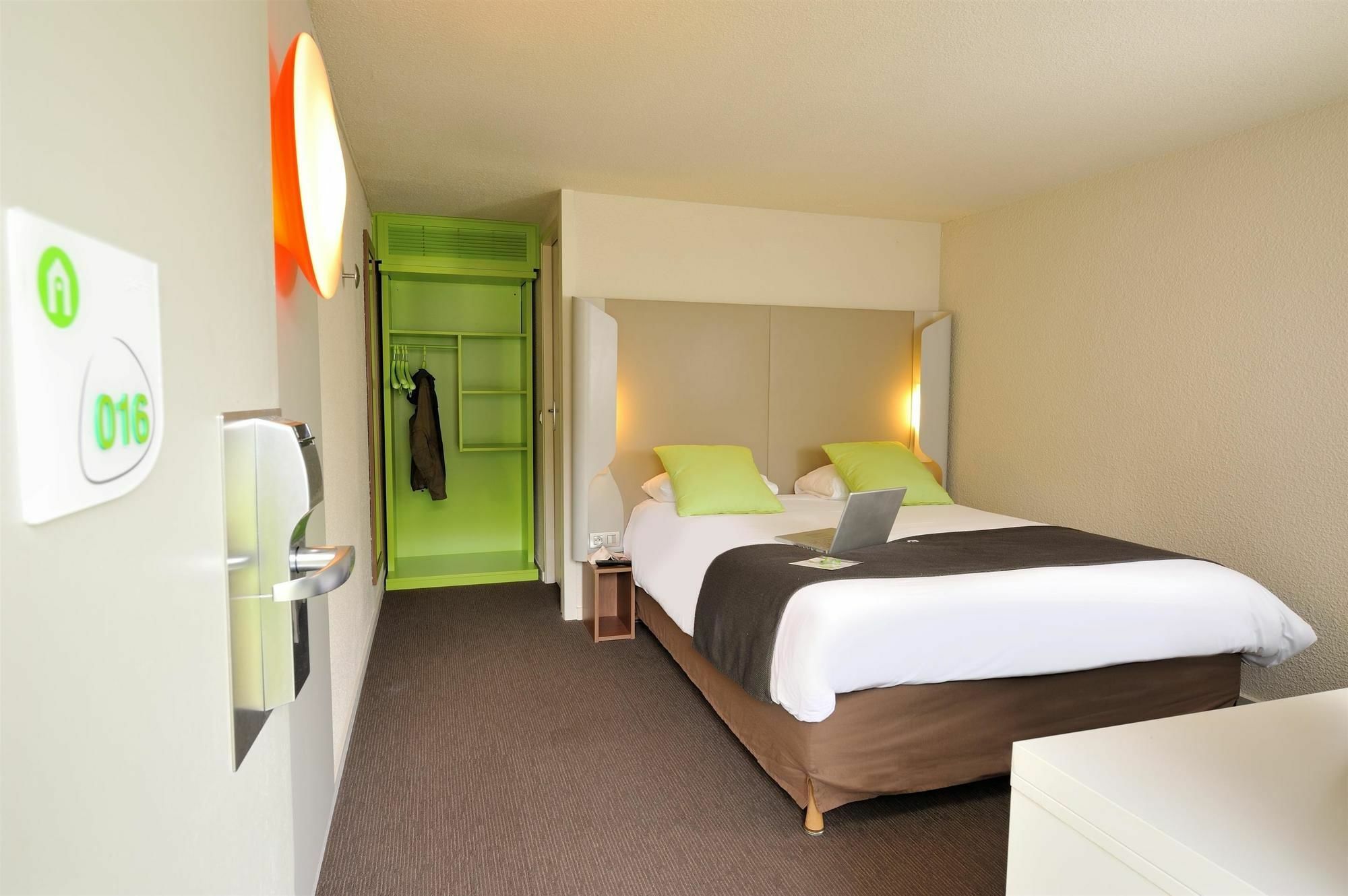 Hotel Campanile Nantes Saint-Sébastien-Sur-Loire Esterno foto