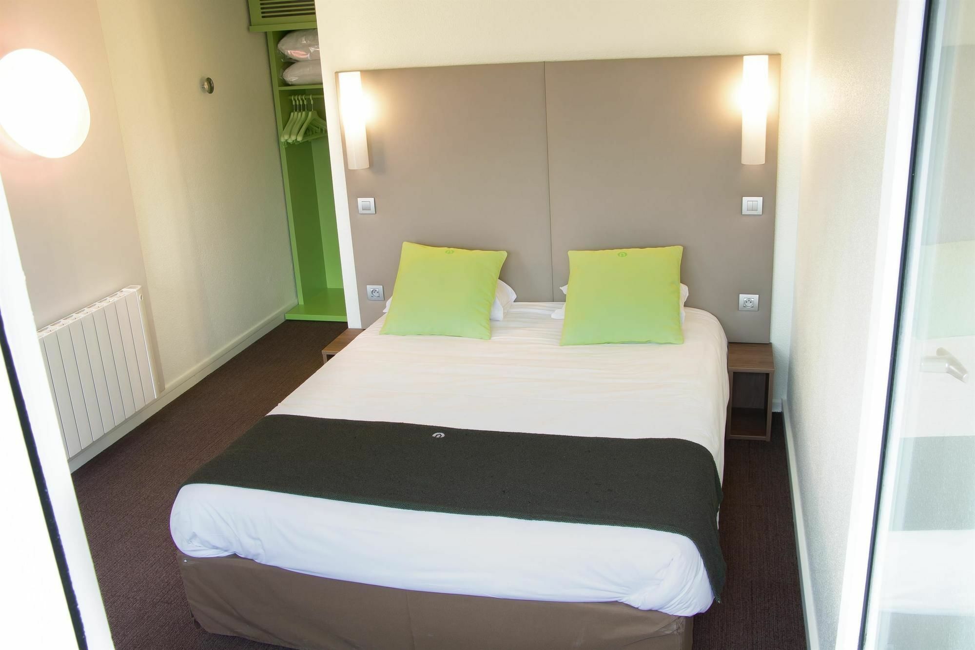 Hotel Campanile Nantes Saint-Sébastien-Sur-Loire Esterno foto